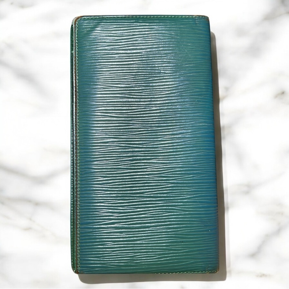 Louis Vuitton Epi wallet - Picture 2 of 6